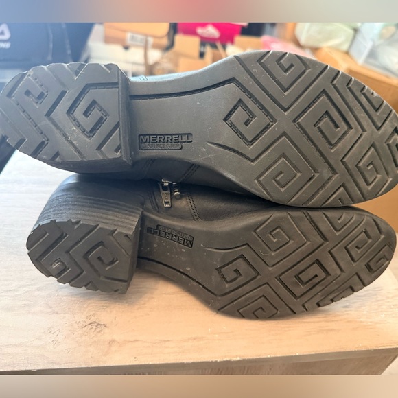 Merrell Women's Shiloh II Zip Waterproof Ankle Boot in size 9.5 black - Picture 9 of 10